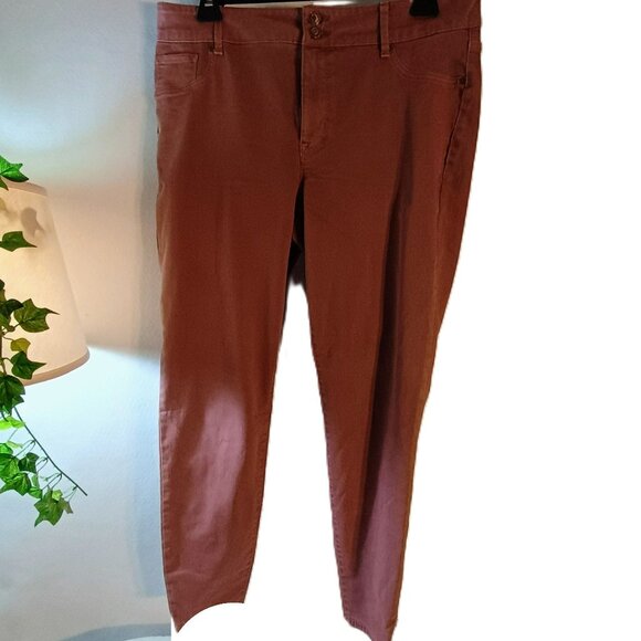 EUC: Mjeans by Maurices Sze XL Dusty Rose Regular High Rise Jeggings - Picture 1 of 3
